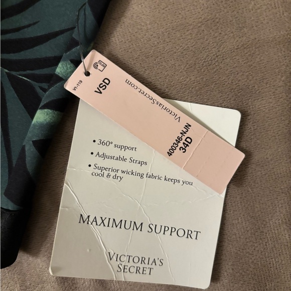 Victoria's Secret Max Support Leaf Print Sports Bra - Picture 3 of 4